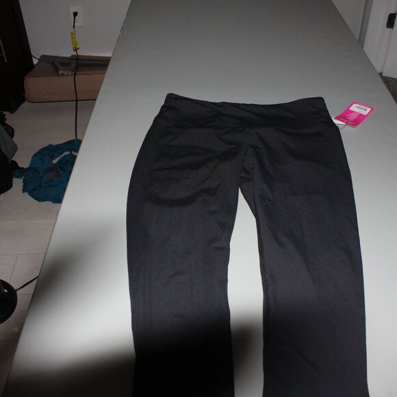 Black Yogalicious High Rise Capris Size XL New - Picture 4 of 7